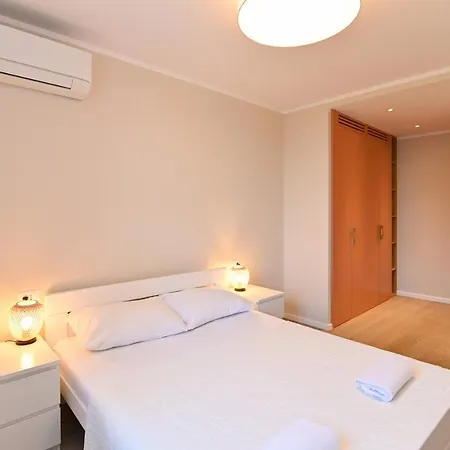 - Sidro Apartment Kostrena
