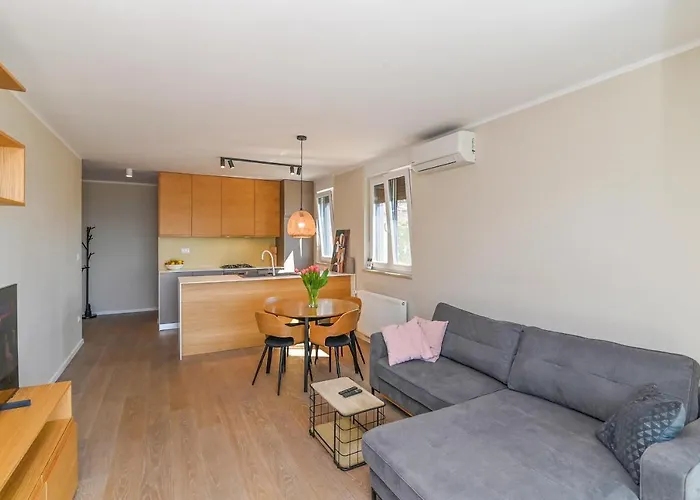 - Sidro Apartament *